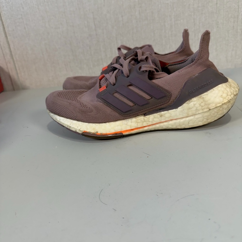 Size 6.5‎ - Adidas UltraBoost 22 Magic Mauve W - Picture 3 of 16